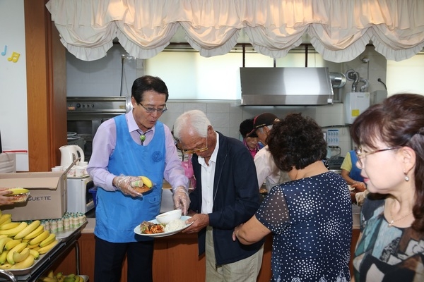 “1004섬” 박우량 신안군수, 100세 인생을 향한 압해중앙노인대학 초청 특강 1