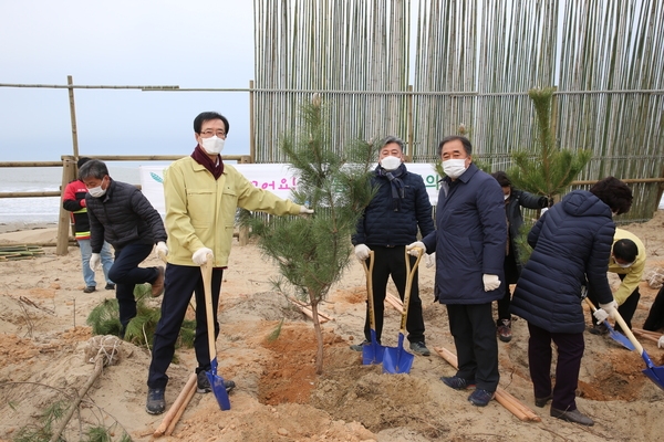2021.02.24 제76회 식목일 기념 나무심기 행사(자연휴양림)  2