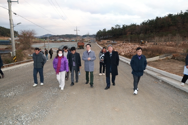 20231130_지도읍 -장동저수지 라일락공원 현장점검 2