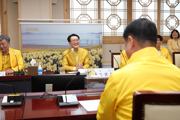 2024. 03. 22   신안군-영동군 고향사랑기부금 전달식 3