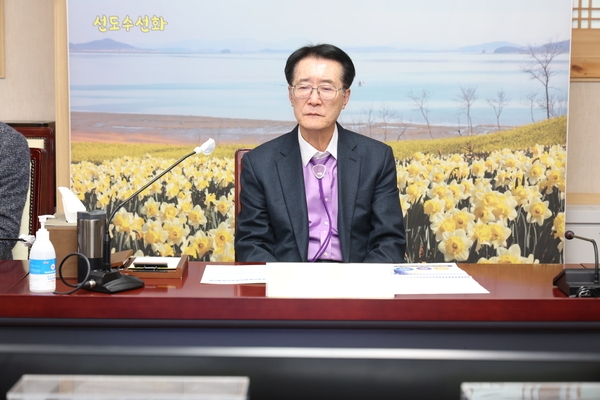 2024. 03. 28   신안군 수산업 1조원 시대를 위한 전략수립 연구용역 보고회 2