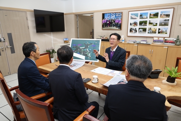 2024.04.04    신안군-한국철도공사 광주본부 업무협약식 6