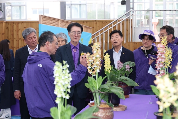 2024.04.15   제2회 전국새우란 축제 개막식 5