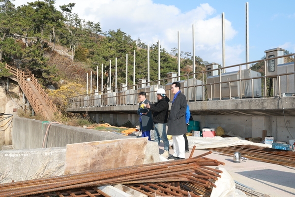 2024.12.06_ 도초면 임도조성 건설 공사현장 방문 3