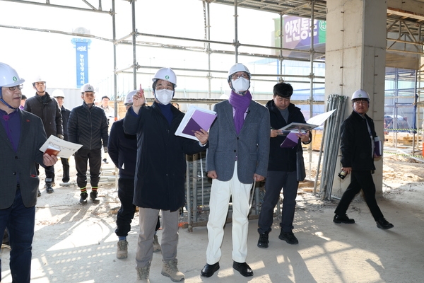 2025.01.08_ 암태면 복합생활밀착형 국민체육센터 공사현장 점검 1