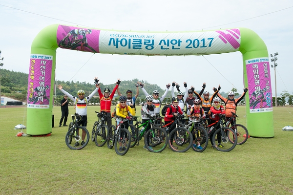 「사이클링 신안 2017」대회 성료..