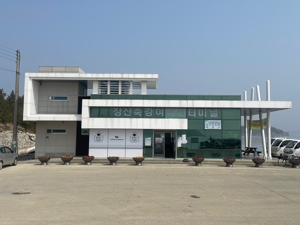 신안군 지역자활센터,『장산점카페』3호점 오픈..