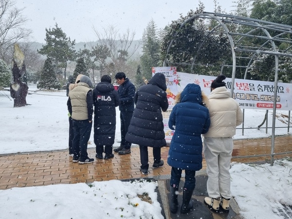 최대 한파에도 신안군 야외(노지) 겨울꽃 축제 성공..