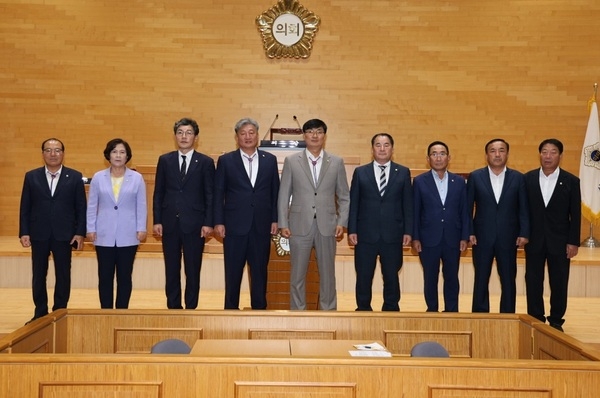 신안군의회, 제9대 후반기 의장단 선출..