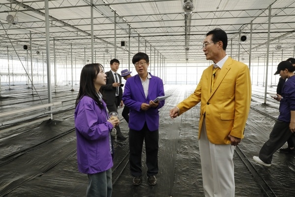 신안군 청년농업인 경영실습 임대농장 개소식..'커피, 바나나, 망고, 우량묘 생산 육묘장 등 문 열어' 3